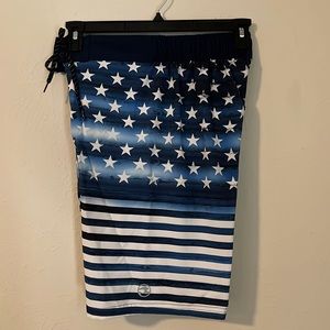 Men’s Ocean Current Size Small Swim Trunks
